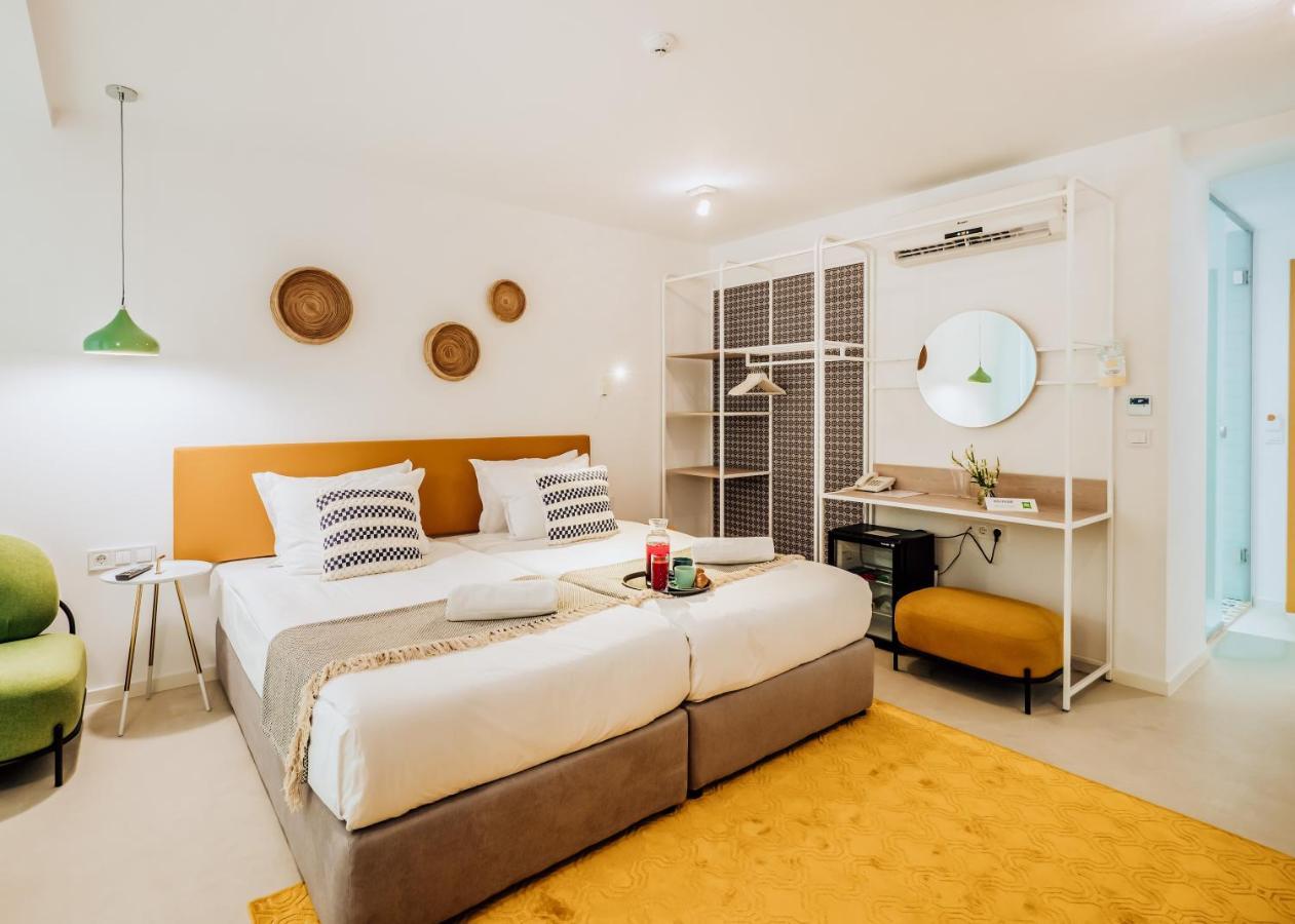 Ibis Styles Golden Sands Roomer Hotel Exterior photo